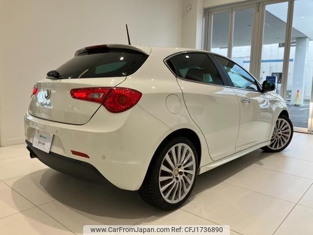 alfa-romeo giulietta 2014 CFJ1736890 image 2