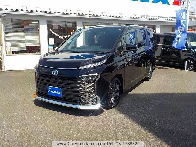 toyota voxy 2022 CFJ1738820 image 1
