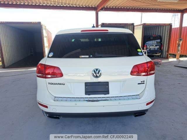 volkswagen touareg 2011 -VOLKSWAGEN--VW Touareg DBA-7PCGRS--WVGZZZ7PZBD023568---VOLKSWAGEN--VW Touareg DBA-7PCGRS--WVGZZZ7PZBD023568- image 2