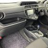toyota aqua 2017 CFJ1589836 image 6