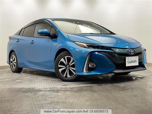 toyota prius-phv 2017 -TOYOTA--Prius PHV DLA-ZVW52--ZVW52-3030745---TOYOTA--Prius PHV DLA-ZVW52--ZVW52-3030745- image 1