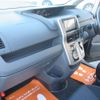 toyota voxy 2007 CFJ1746813 image 17