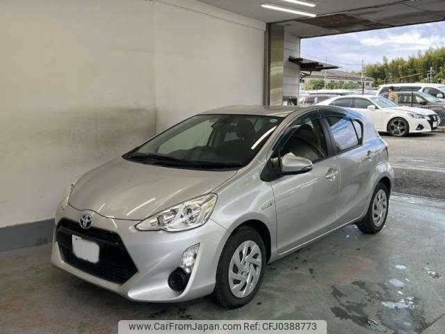 toyota aqua 2017 -TOYOTA--AQUA NHP10--6613013---TOYOTA--AQUA NHP10--6613013- image 1