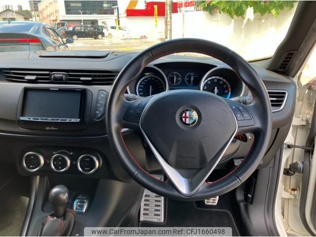 alfa-romeo giulietta 2014 CFJ1660498 image 2