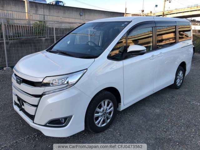 toyota noah 2019 -TOYOTA--Noah DBA-ZRR85G--ZRR85-0135657---TOYOTA--Noah DBA-ZRR85G--ZRR85-0135657- image 1