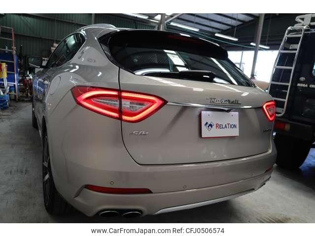 maserati levante 2017 quick_quick_ABA-MLE30E_ZN6YU61J00X258812 image 2