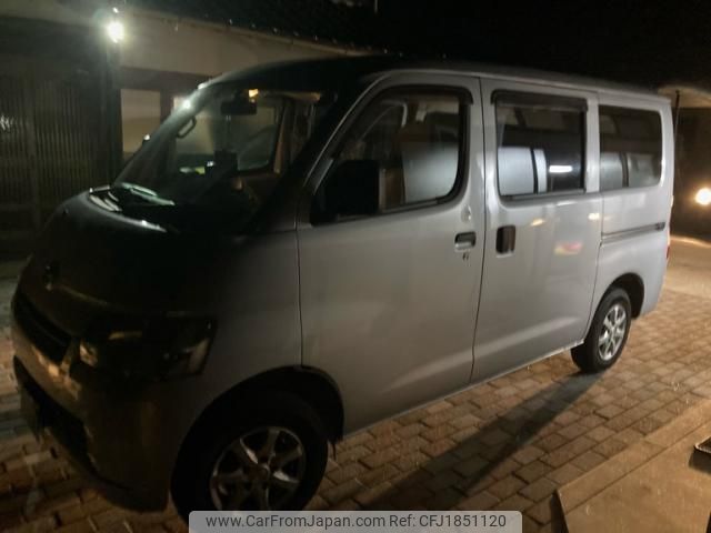 toyota townace-van 2010 CFJ1851120 image 2
