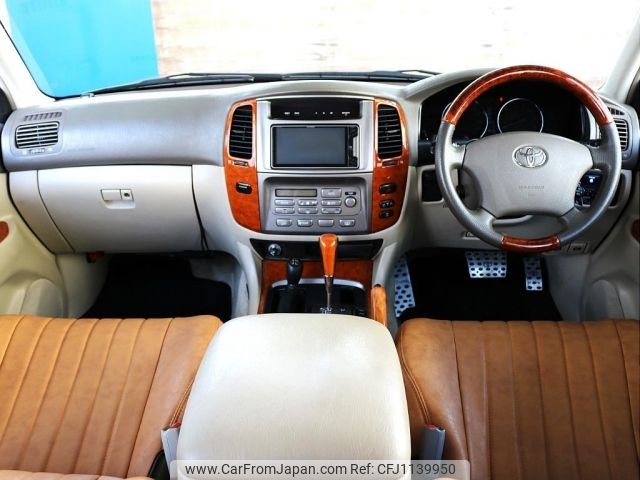 toyota land-cruiser-wagon 2003 -TOYOTA--Land Cruiser Wagon GH-UZJ100W--UZJ100-0143173---TOYOTA--Land Cruiser Wagon GH-UZJ100W--UZJ100-0143173- image 2