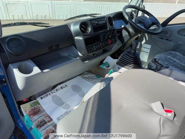 hino dutro 2025 CFJ1799600 image 2