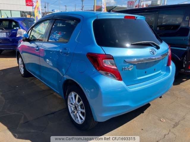 toyota vitz 2016 CFJ1693315 image 2