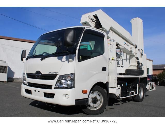 hino dutro 2017 GOO_NET_EXCHANGE_0230013A30240111W001 image 1