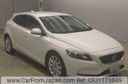 volvo v40 2016 quick_quick_DBA-MB4154T_YV1MV2920G2295575