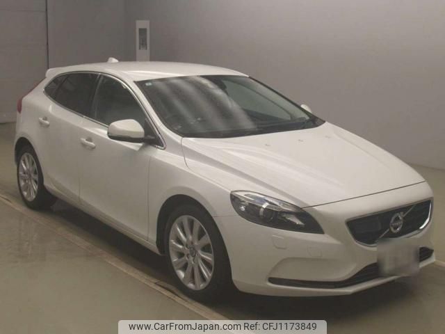 volvo v40 2016 quick_quick_DBA-MB4154T_YV1MV2920G2295575 image 1