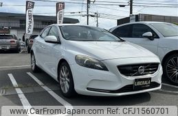 volvo v40 2013 CFJ1560701