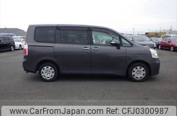 toyota noah 2009 NIKYO_SW68836