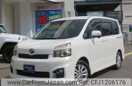 toyota voxy 2010 -TOYOTA--Voxy ZRR70W--0373651---TOYOTA--Voxy ZRR70W--0373651-