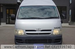 toyota hiace-van 2006 GOO_JP_700120021230250512001