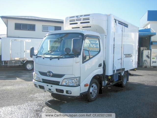 hino dutro 2015 GOO_NET_EXCHANGE_0560040A30241128W001 image 1