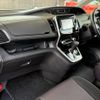 nissan serena 2018 GOO_JP_700055065930250621001 image 59