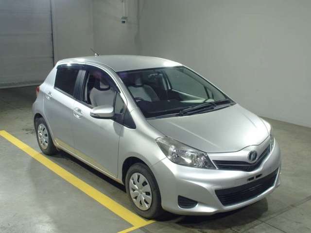 toyota vitz 2011 21-0070-993 image 1