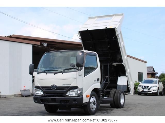 hino dutro 2018 GOO_NET_EXCHANGE_0230013A30241002W002 image 1