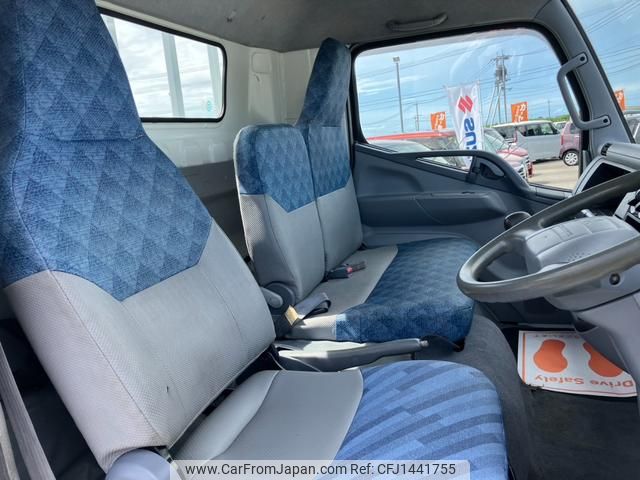 mitsubishi-fuso canter 2004 CFJ1441755 image 2