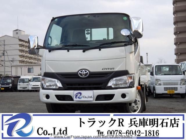 toyota dyna-truck 2017 GOO_NET_EXCHANGE_0704331A30250206W001 image 1