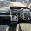 toyota noah 2007 NIKYO_ZP56190 image 16