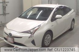 toyota prius 2016 -TOYOTA--Prius ZVW55-8009105---TOYOTA--Prius ZVW55-8009105-