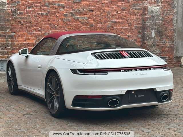 porsche 911 2024 CFJ1775505 image 2