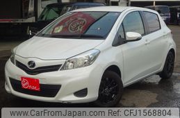 toyota vitz 2013 CFJ1568804