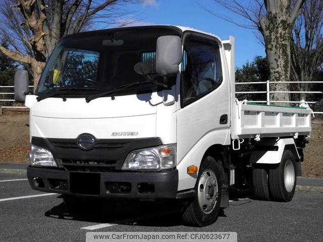 hino dutro 2015 GOO_NET_EXCHANGE_0403393A30250108W001 image 2