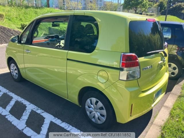 toyota spade 2012 CFJ1811852 image 2