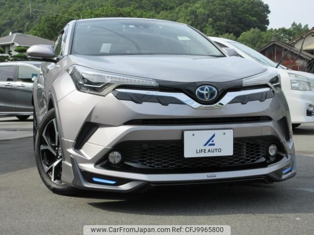 toyota c-hr 2017 quick_quick_DAA-ZYX10_ZYX10-2083474 image 1