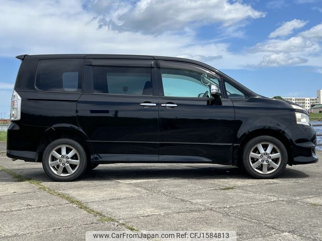 toyota voxy 2010 CFJ1584813 image 2