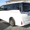 toyota voxy 2016 GOO_JP_700040326930241125001 image 7