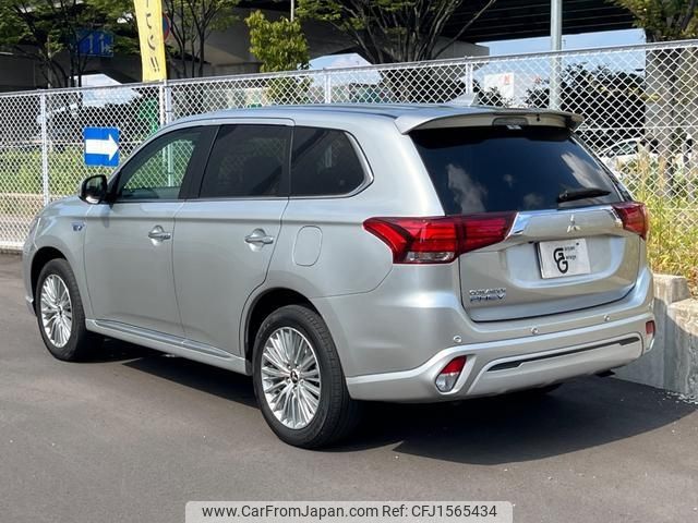 mitsubishi outlander-phev 2019 CFJ1565434 image 2