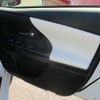 toyota prius-α 2020 CFJ1787145 image 8