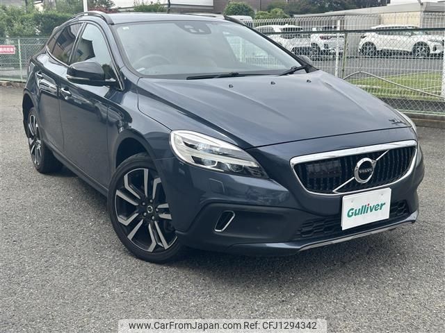 volvo v40 2018 -VOLVO--Volvo V40 CBA-MB420XC--YV1MZ402CJ2144719---VOLVO--Volvo V40 CBA-MB420XC--YV1MZ402CJ2144719- image 1