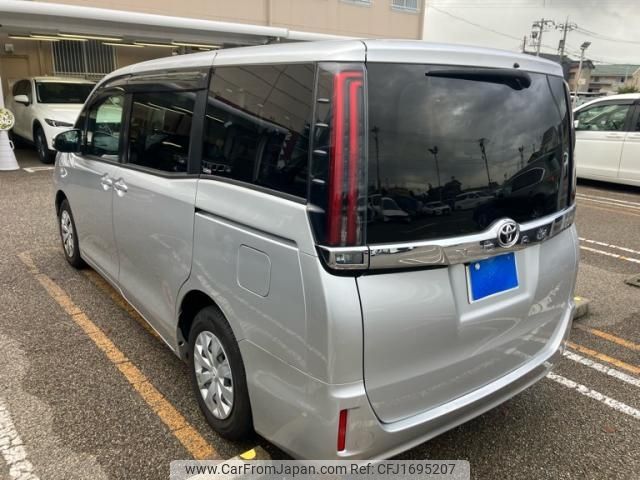 toyota noah 2020 CFJ1695207 image 2