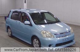 toyota raum 2005 CFJ1569226