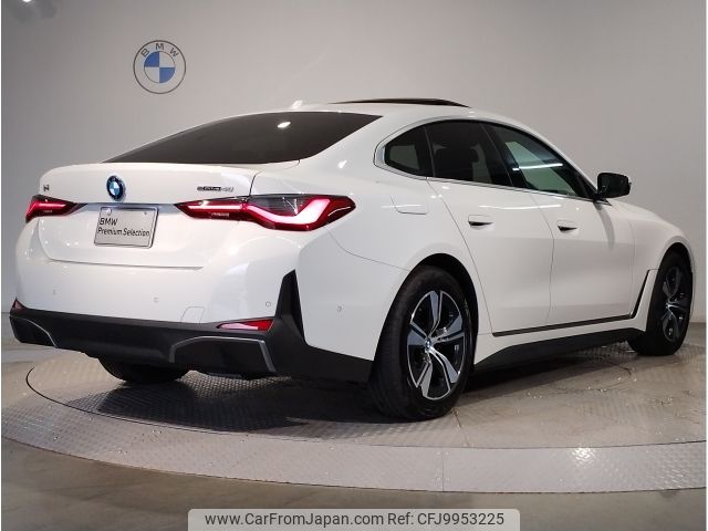 bmw i4 2022 CFJ9953225 image 2