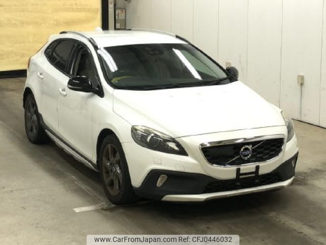 volvo v40 2015 -VOLVO--Volvo V40 MD4204T-YV1MZA8RDG2094110---VOLVO--Volvo V40 MD4204T-YV1MZA8RDG2094110- image 1