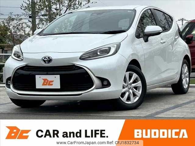 toyota aqua 2024 CFJ1832734 image 1