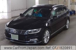 volkswagen passat-variant 2017 CFJ1820891