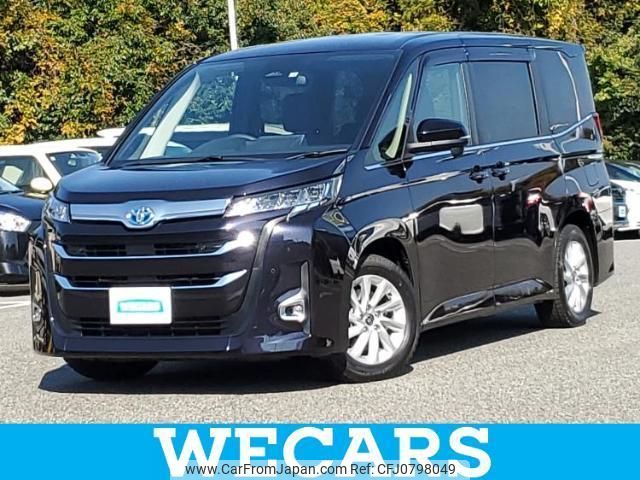 toyota noah 2022 quick_quick_6AA-ZWR90W_ZWR90-0011284 image 1