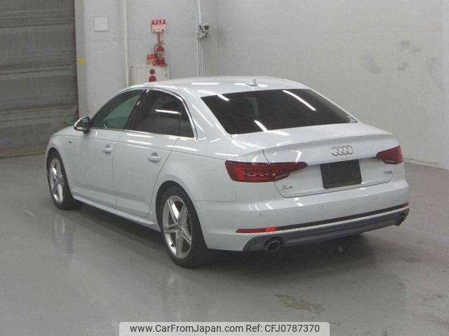 audi a4 2017 quick_quick_DBA-8WCVK_WAUZZZF47JA005667 image 2