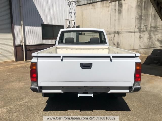 1993 Daihatsu Hijet Truck S82P 2WD - Car Price $2,717