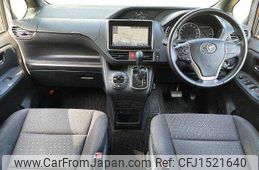 toyota voxy 2015 CFJ1521640