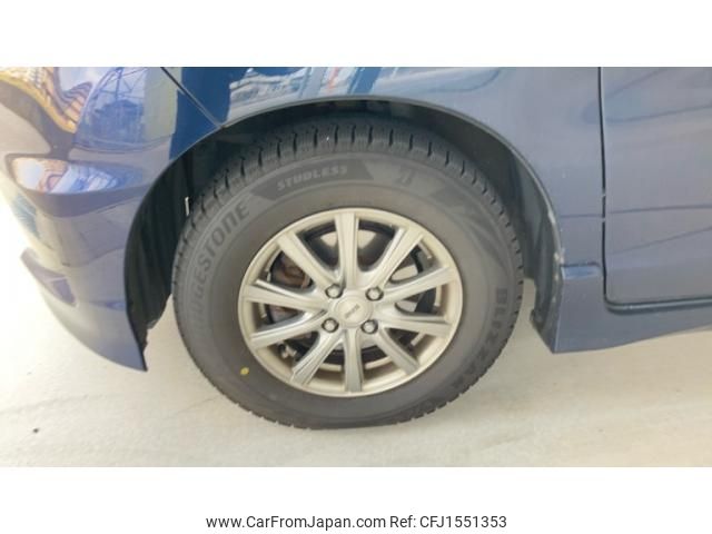 honda freed-spike 2011 CFJ1551353 image 2